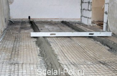 Устройство стяжки пола по маякам Устройство стяжки пола по маякам